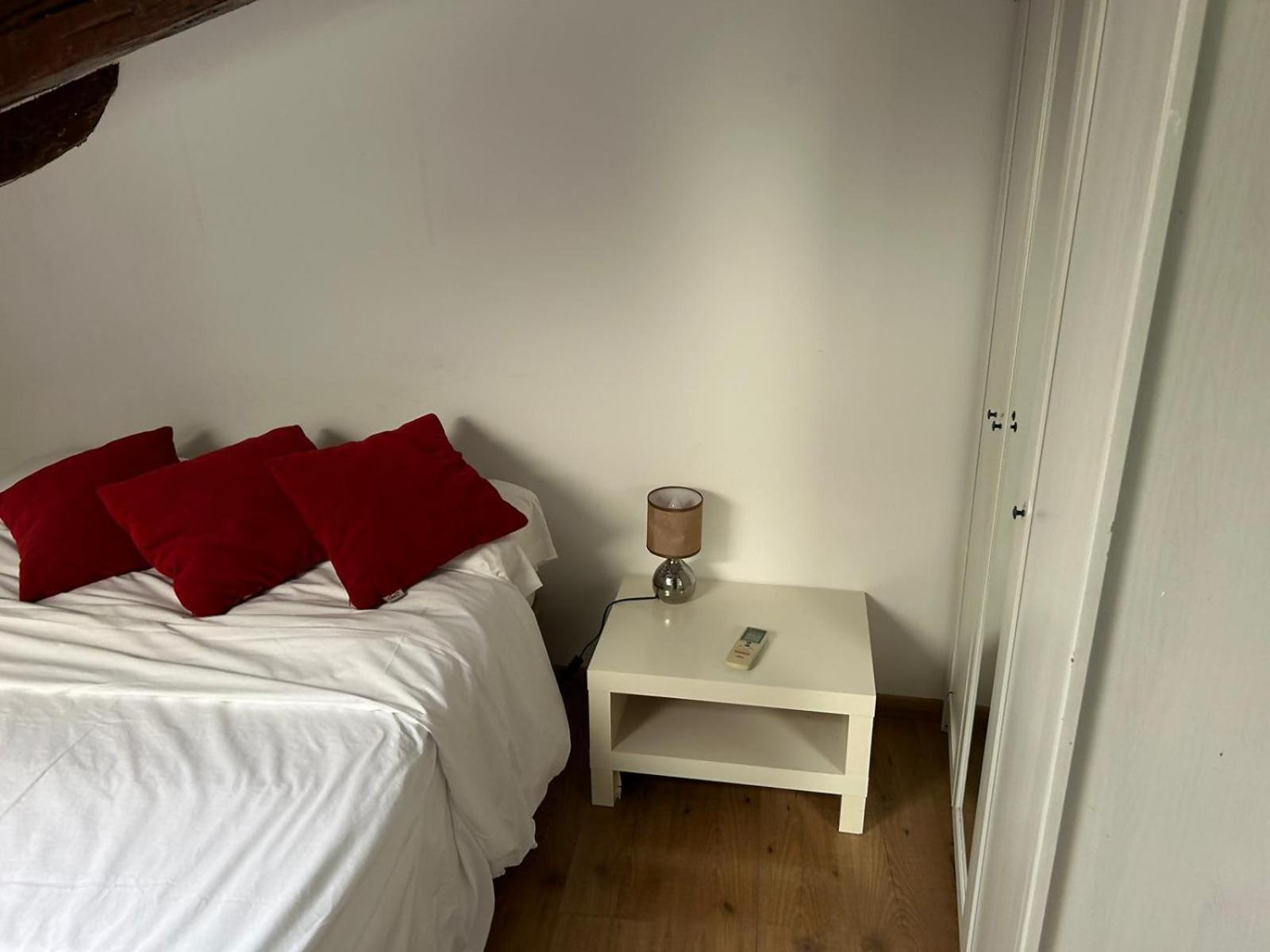 Comodo Atico En Tirso De Molina Madrid Ngoại thất bức ảnh