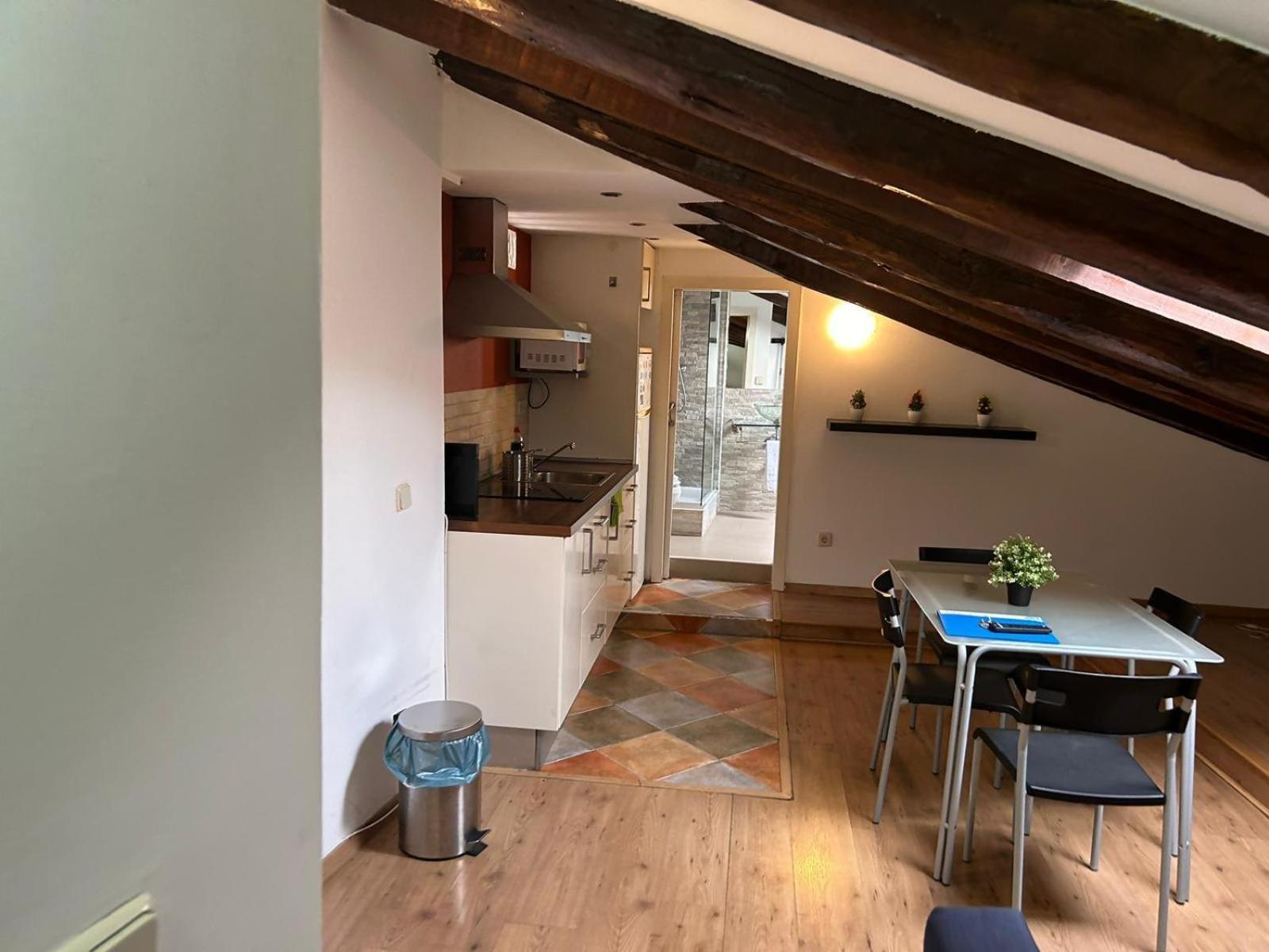 Comodo Atico En Tirso De Molina Madrid Ngoại thất bức ảnh